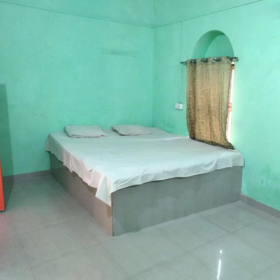Shri Swami Sheetal Das Akhada B1-88 Assi , Near Pushkar Talab,Varanasi, Ashram Dharmshala Otel Dış mekan fotoğraf