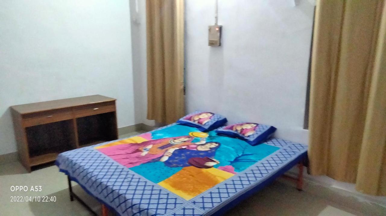 Shri Swami Sheetal Das Akhada B1-88 Assi , Near Pushkar Talab,Varanasi, Ashram Dharmshala Otel Dış mekan fotoğraf