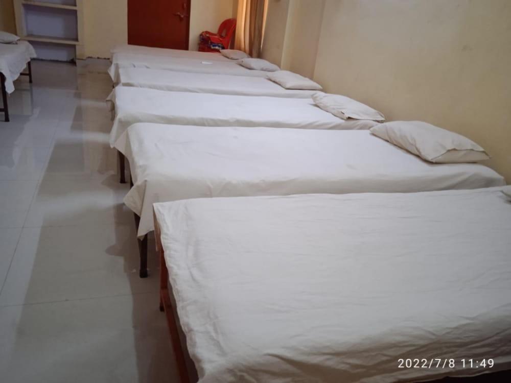 Shri Swami Sheetal Das Akhada B1-88 Assi , Near Pushkar Talab,Varanasi, Ashram Dharmshala Otel Dış mekan fotoğraf