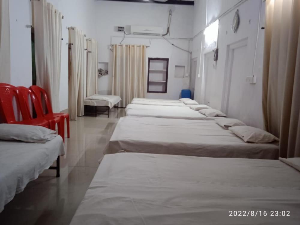 Shri Swami Sheetal Das Akhada B1-88 Assi , Near Pushkar Talab,Varanasi, Ashram Dharmshala Otel Dış mekan fotoğraf
