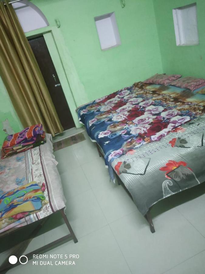 Shri Swami Sheetal Das Akhada B1-88 Assi , Near Pushkar Talab,Varanasi, Ashram Dharmshala Otel Dış mekan fotoğraf
