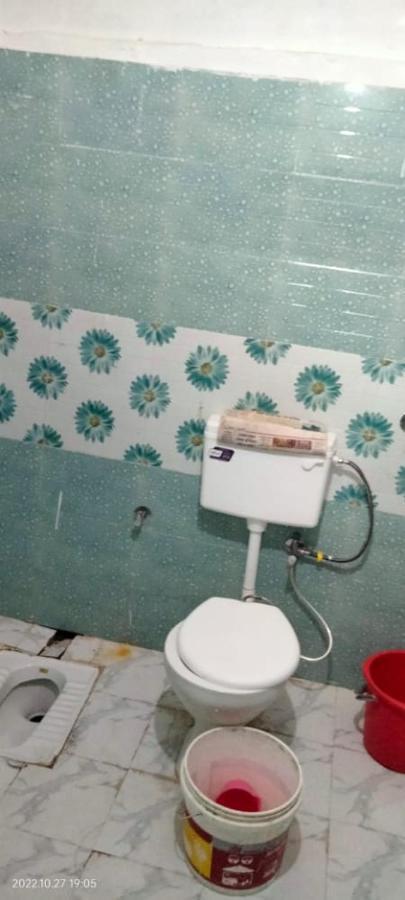Shri Swami Sheetal Das Akhada B1-88 Assi , Near Pushkar Talab,Varanasi, Ashram Dharmshala Otel Dış mekan fotoğraf