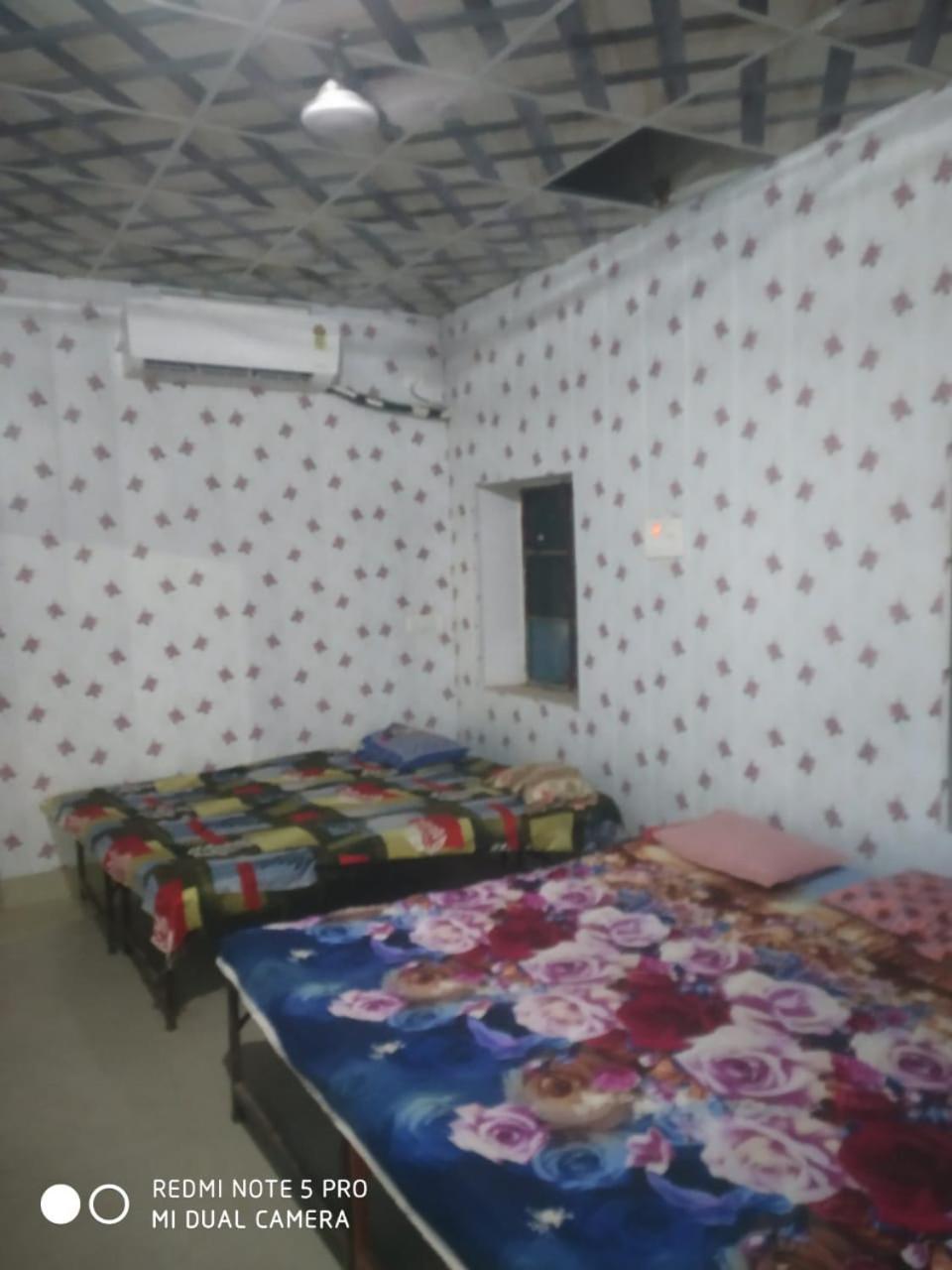 Shri Swami Sheetal Das Akhada B1-88 Assi , Near Pushkar Talab,Varanasi, Ashram Dharmshala Otel Dış mekan fotoğraf